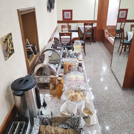 Hotel Artena 3*