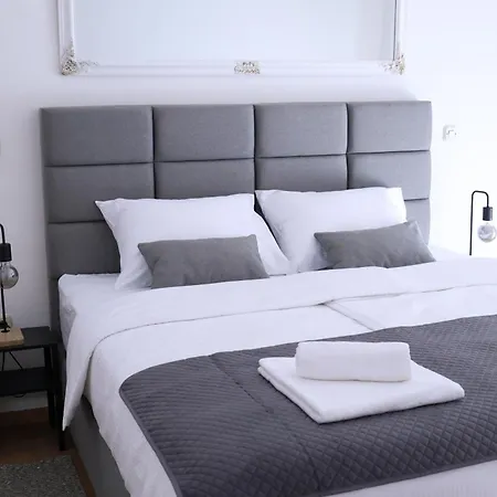 Hotel Artena 3*