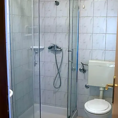 Artena ホテル 3*